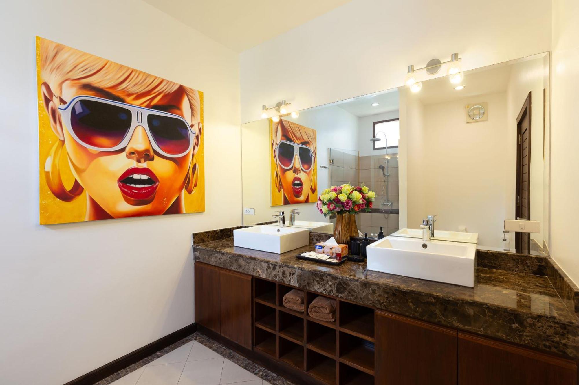 Extraordinary Courtyard 6Br Pool Villa Sri Suri, Naiharn Rawai Luaran gambar
