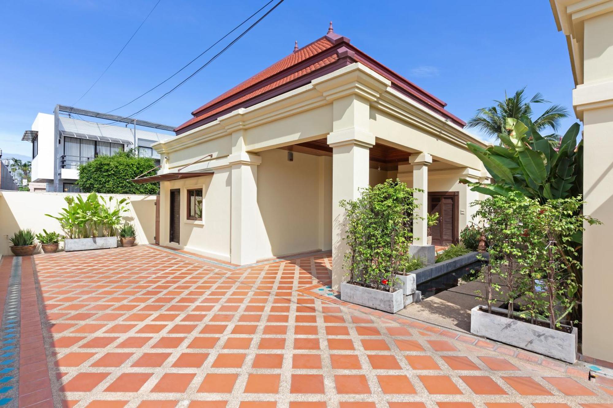Extraordinary Courtyard 6Br Pool Villa Sri Suri, Naiharn Rawai Luaran gambar